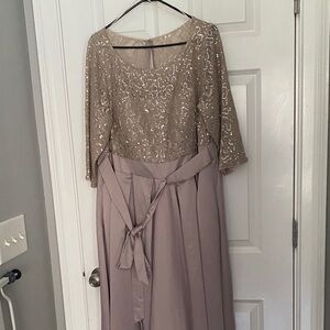 Alex Evenings Sequin Long Sleeve Dress in Gusky pink, NWOT